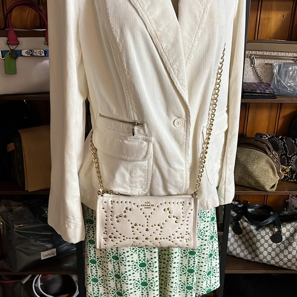 Coach stud Rivet Cream-Gold Leather crossbody purse. In GUC - Picture 11 of 16